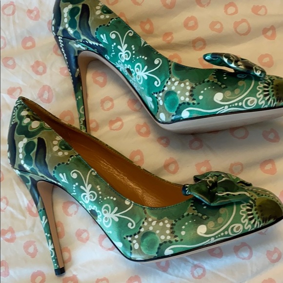 RED Valentino Green patterned heels. NWOT - Picture 7 of 11